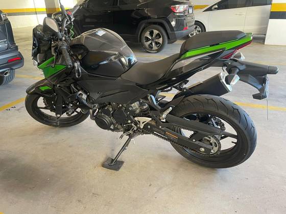 KAWASAKI Z400 KAWASAKI Z400
